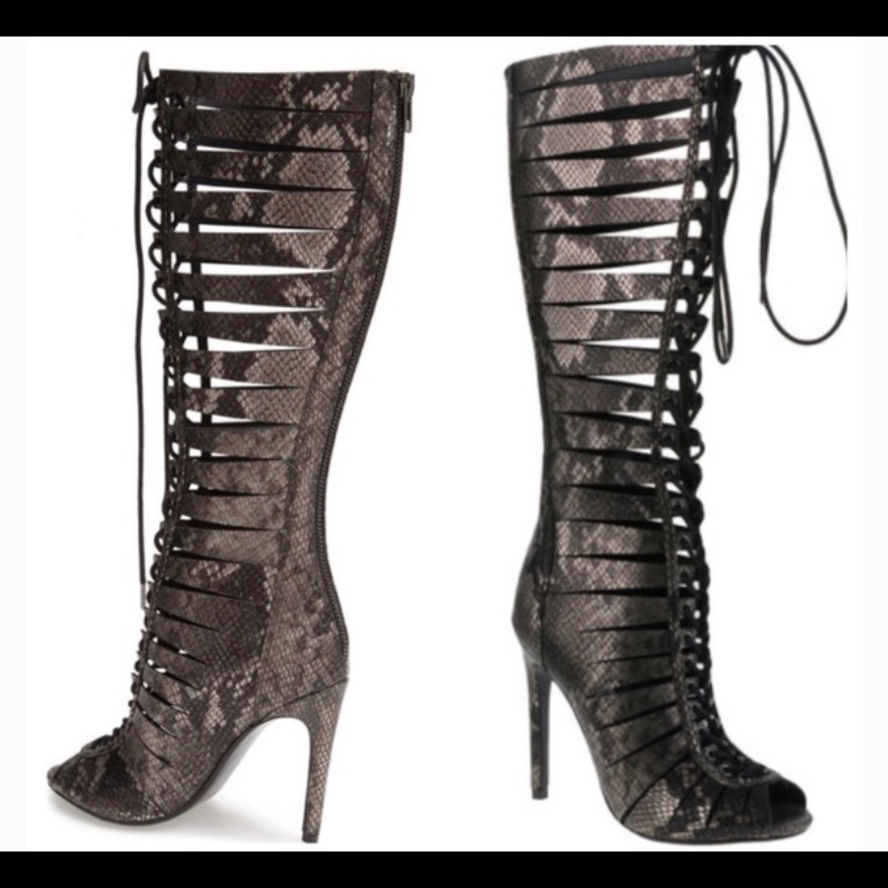 Knee high madness 🖤